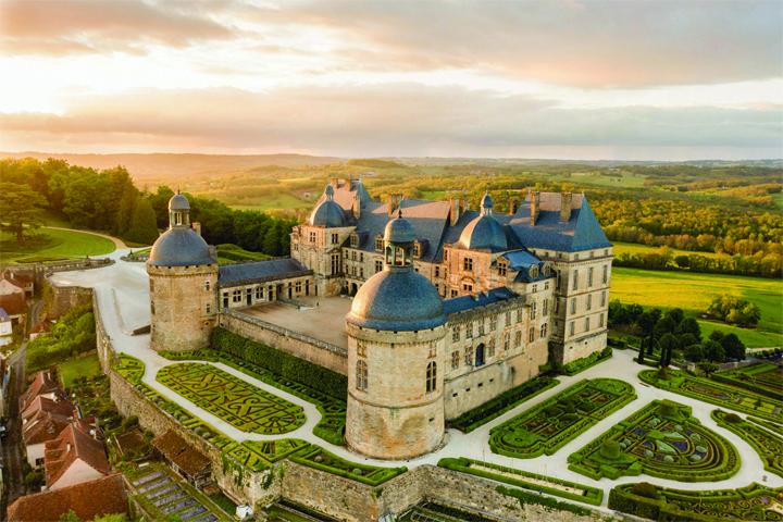 Château de Hautefort